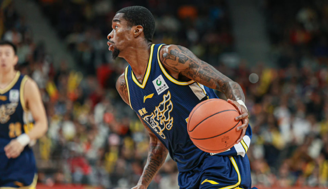 开云入口-广东宏远拒绝输球！杜锋全力出击，五大主力缺席，央视直播